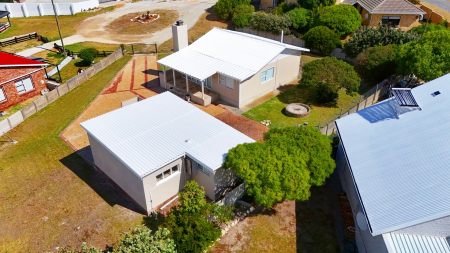 2 Bedroom Property for Sale in Struisbaai Western Cape